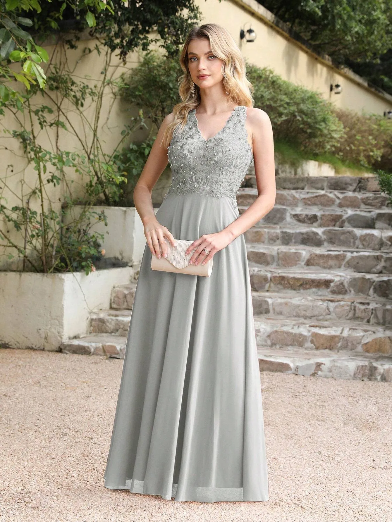 Elegant V-Neckline Lace Pearls Beadings Long Prom Dress Sexy Sleeveless Chiffon A-line Skirt Formal Ball Gown Evening