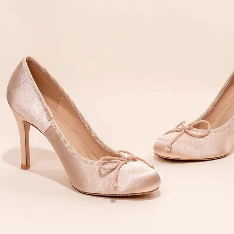 

Women's Fashion Slim Heel Shoes Spring New Round Head Shallow Mouth Butterfly Knot Anti-slip Wear-resistant High Heels