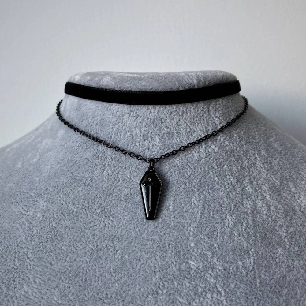 Gothic Fashion Black Geometric Cone Rose Moon Crow Pendant Double Layer Fold Wear Necklaces for Women Personality Jewelry Gifts