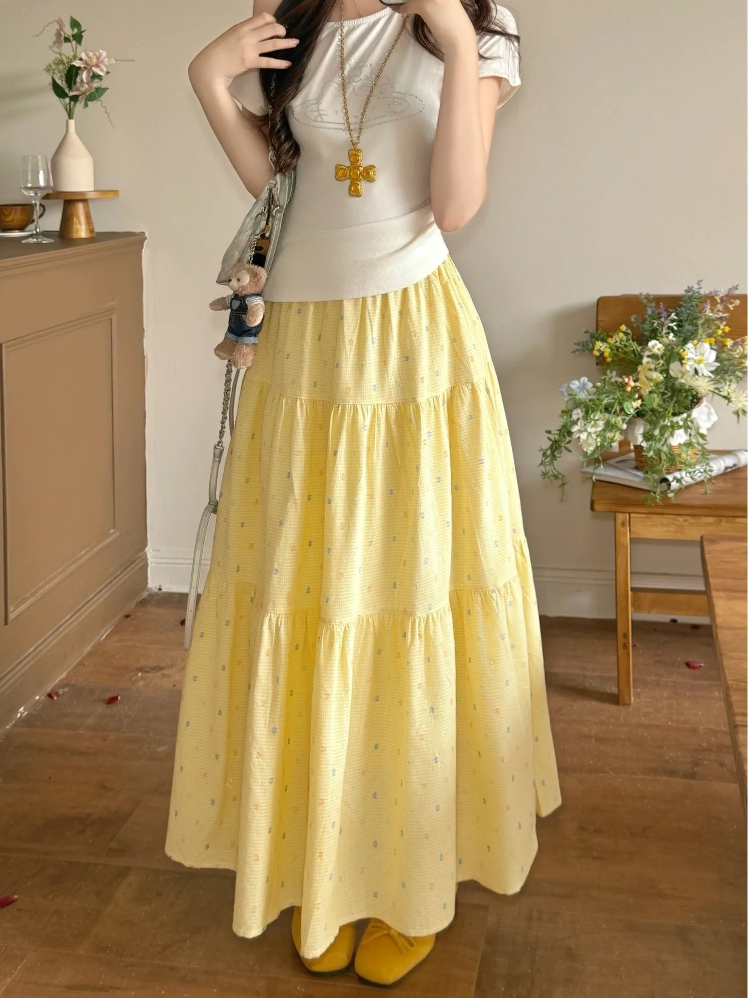 

plus Size Fashion Yellow Floral Print Midi Skirt Spring Summer New Style High Waist Loose Slimming Design over Knee Long Skirt