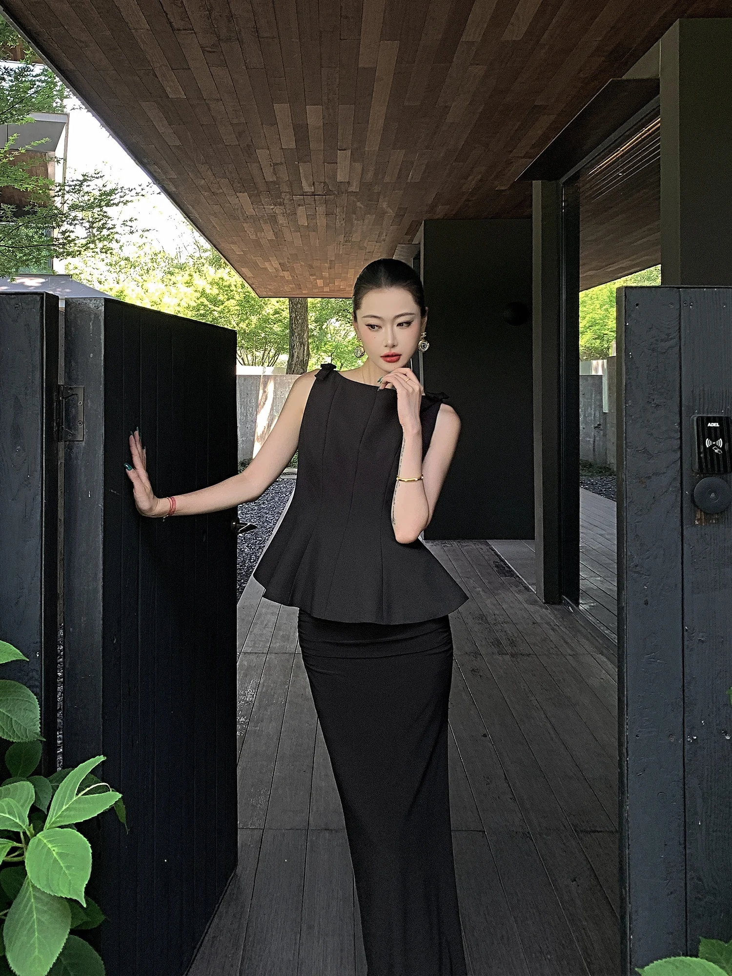 

Женский топ Dongni3 с эффектом похудения, с бантом на плече и рюшами по низу, модный, высококачественный.