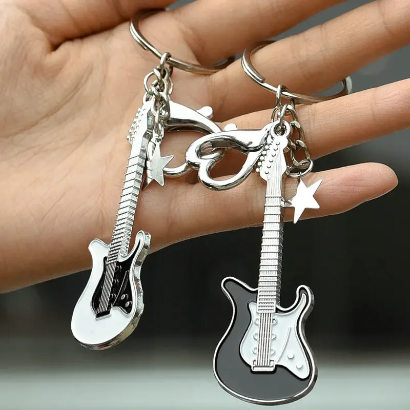 Men Womens Guitar Keychains Key Chain Charms for Y2k Spicy Girl Guitar Pendant Couple KeyChain Jewelry Bag Car Keyring Gift