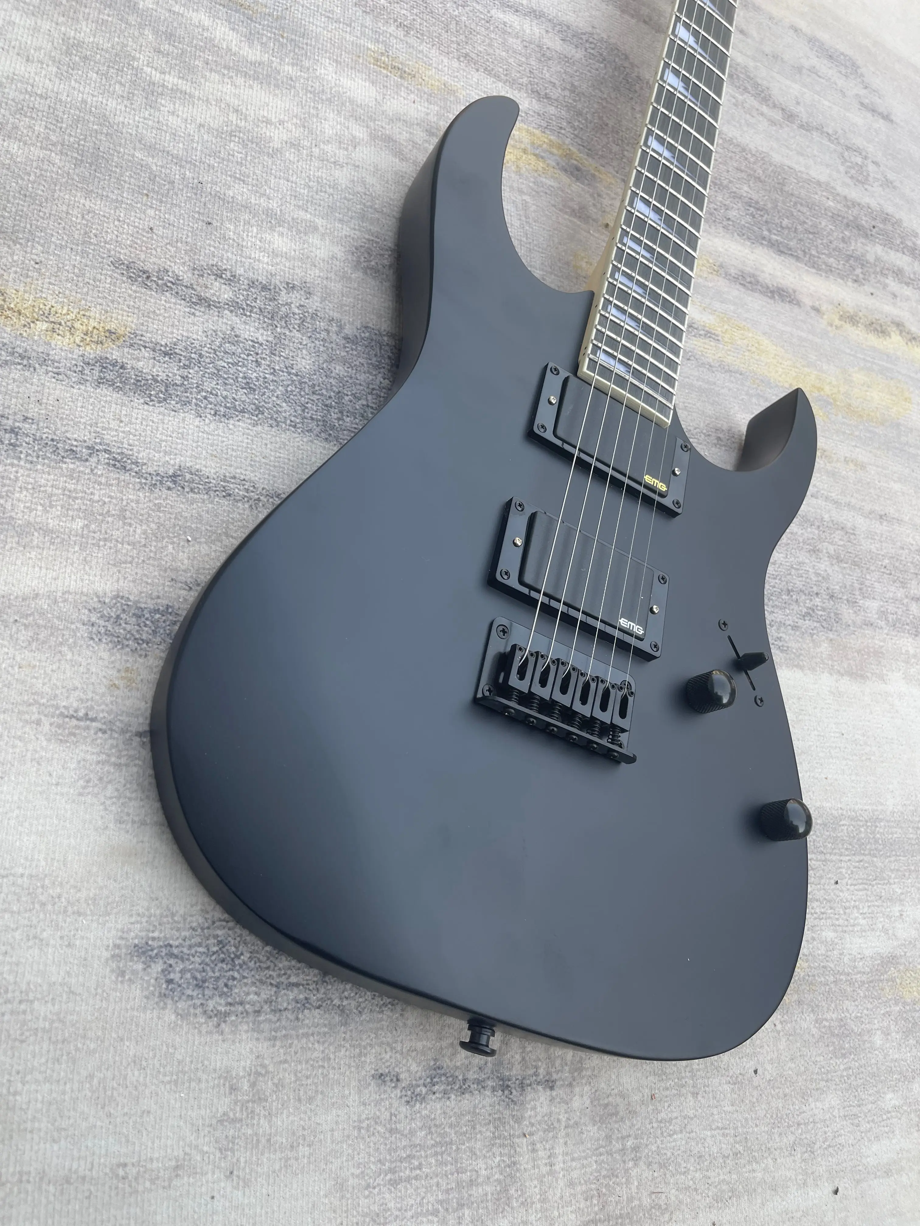Hot Matte Black 6 String Modern Sharp Double Cut Solid Body Electric Guitar Thru Bridge Rock Stage Guitar Free Shipping