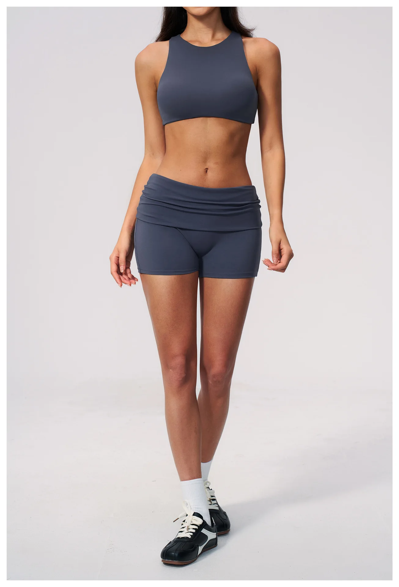 Damen Sport-BH mit Rückenausschnitt, Stoßdämpfend, Push-Up, Schnelltrocknend, Einfarbig, für Fitness, Laufen und Yoga – Detail 8