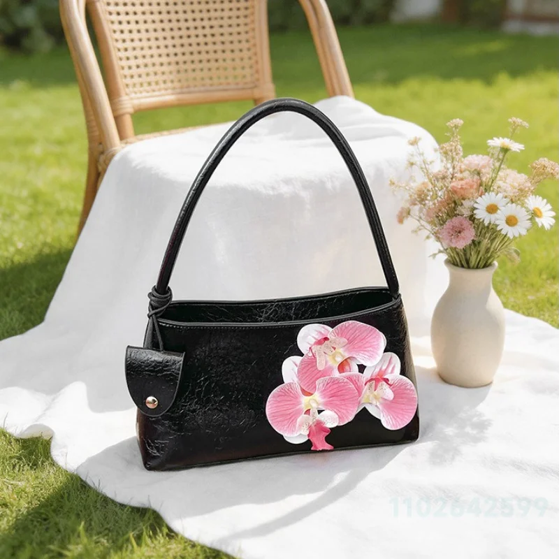 2026 New Women's Shoulder Bag Fashion High Quality Three Dimensional Flower Bag Premium Solid Color Versatile Women's Handbag
