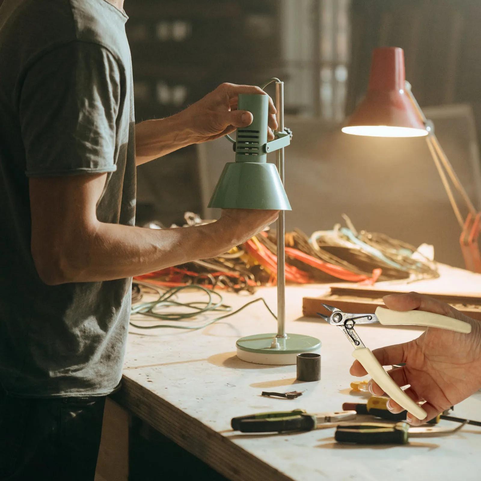 

1Pcs Stainless Steel Needle Nose Plier Multi-Function Wire Stripper Compact Electrician Repair Tool for Copper Cable Cutting and