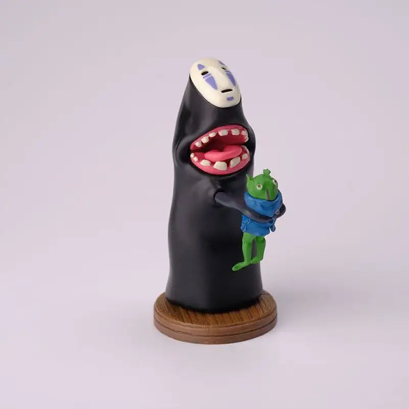 2025 caliente Spirited Away sin cara hombre coche cafetería pastel decoración caja ciega muñeca mano modelo decoración regalo