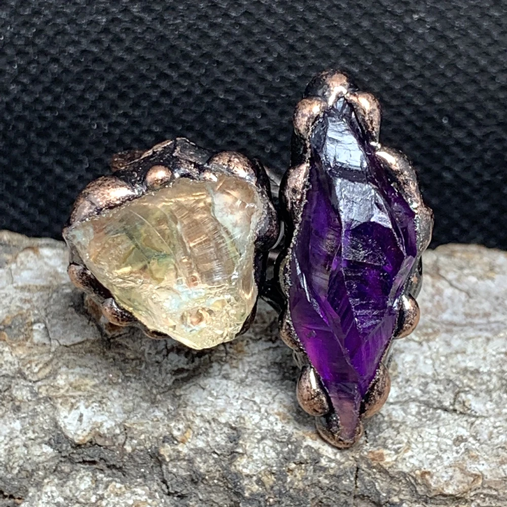 Böhmischer Rohkristall-Ring für Frauen, Doppelstein, Amethyst-Quarz, handgefertigt, Kupfer umwickelt, verstellbarer Heilungsschmuck, Geschenk