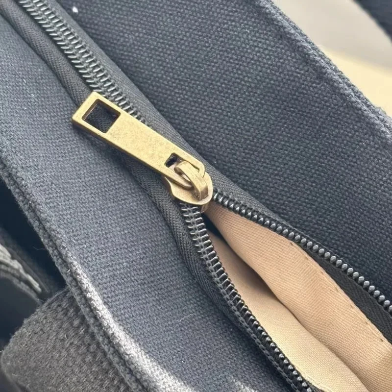 Urbane Minimalistische Studententasche mit Großer Kapazität für Pendlerinnen, Horizontale Canvas-Umhängetasche, Tragbare Diagonale Crossbody-Tasche – Detail 3