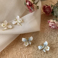 Cute Butterfly Stud Earrings For Women Exquisite Crystal Imitation Pearl Earrings For Party Wedding Ear Jewelry Girls Gifts
