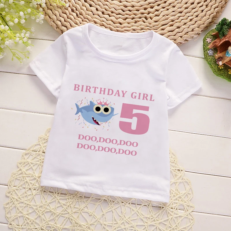 Camiseta de dibujos animados de tiburón de cumpleaños para niñas, camiseta con gráfico de número 0-9, ropa para niños, estampado de letras, manga