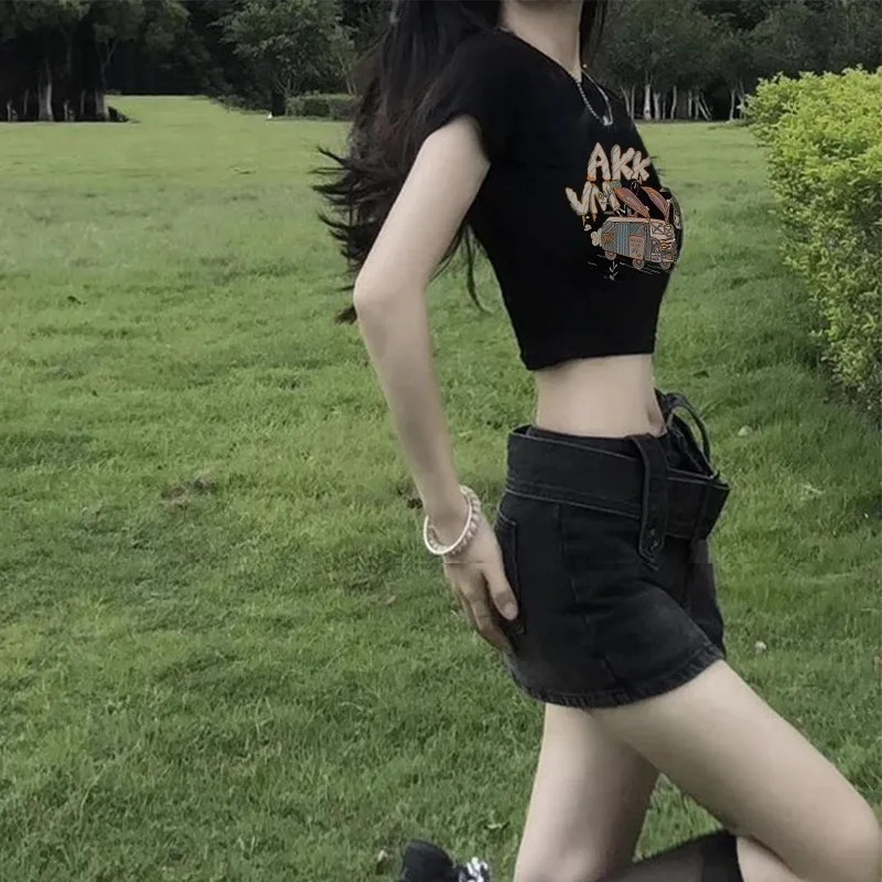 تي شيرت نسائي بأكمام قصيرة Harajuku كوري جمالي أنيق كاجوال فضفاض مناسب مريح مطبوع عليه رسومات صيفية عصرية يوميًا