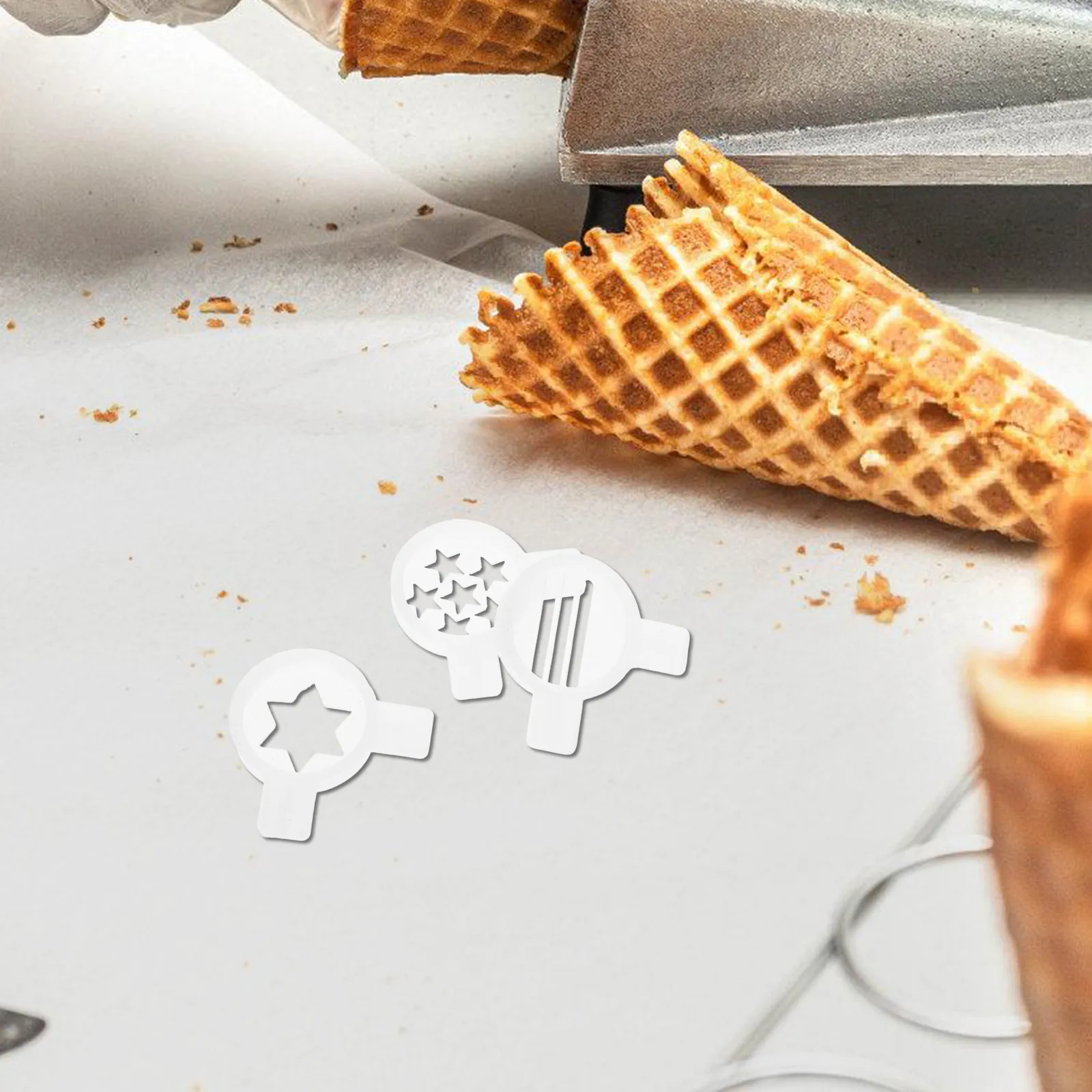 3Pcs Ice Cream Maker Nozzle Attachments Creative Shaping Tools for Home Restaurant Use Easy Clean Smooth Flow Ice Cream Machine