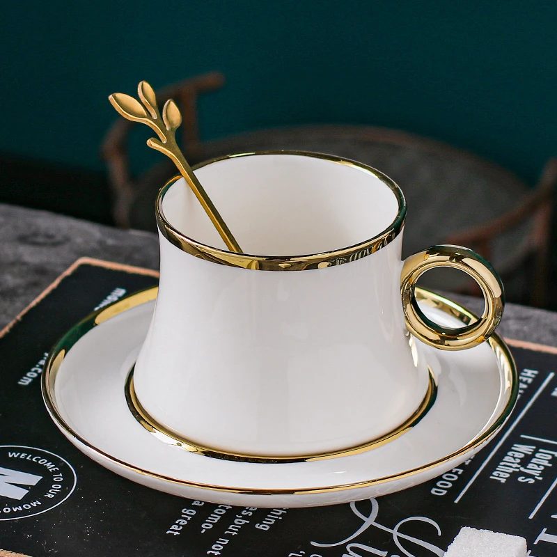 220ML European Ceramic Coffee Cup And Dish Set Luxury Black Afternoon Flower Tea Dim Sum Simple Phnom Penh Coffee Cup Gift Set - Image 3
