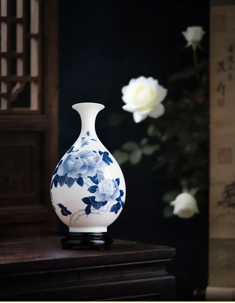 Underglaze ceramic hand-painted vase living room ornament