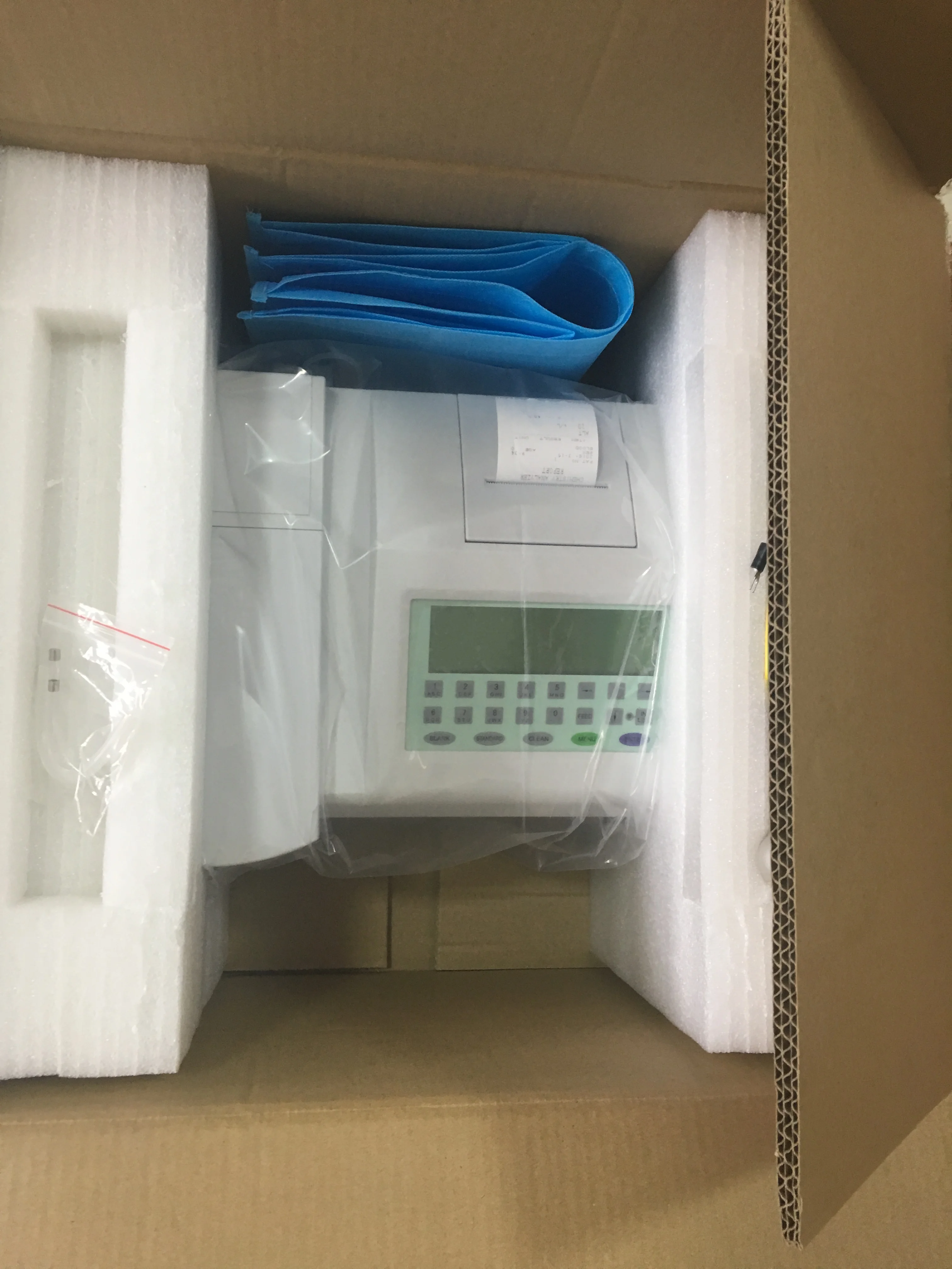 RSD-CA2000 Analizador semiautomático de química en sangre Analizadores bioquímicos Precio del analizador de bioquímica