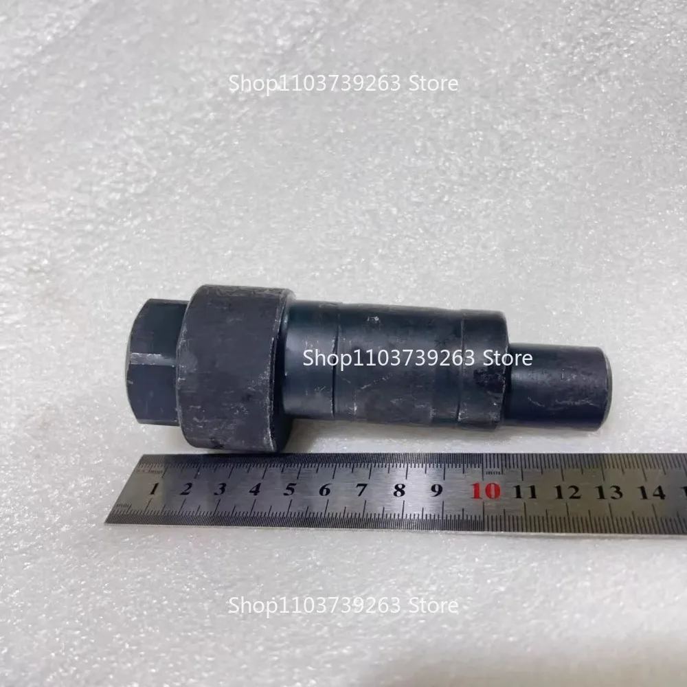 Adequado para 7FD35-50 grande, peças de empilhadeira Toyo-ta, trava do cilindro de inclinação 65569-30510-71