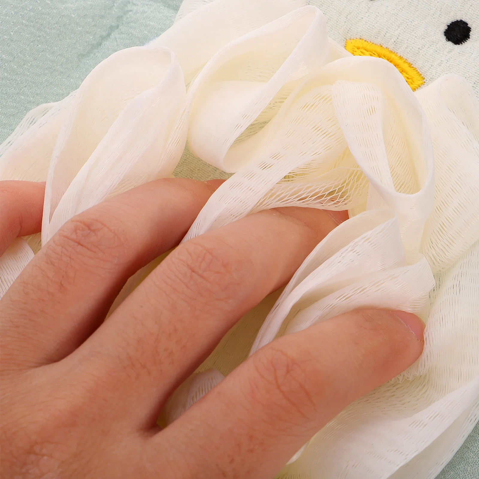 

Bath Mitt Exfoliating Mitten for All Ages Thickened Shower Glove Skin Cleaning Supply Body Scrubbing Tool Foaming Mitt