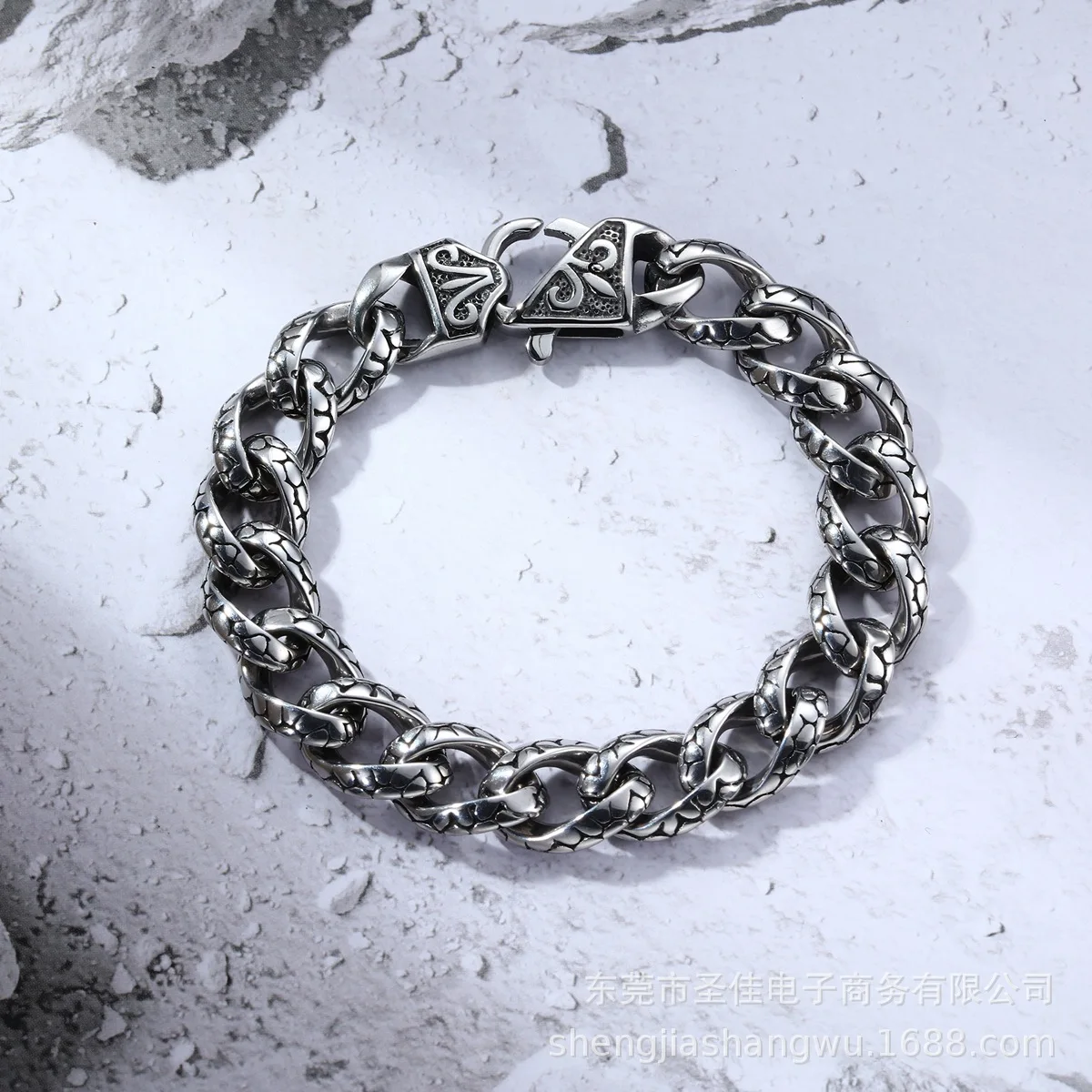 

Stainless Steel Leopard Print Bracelet for Men,Titanium Steel Cast Bracelet, Retro Hiphop Jewelry Gift to Husband Father Dad