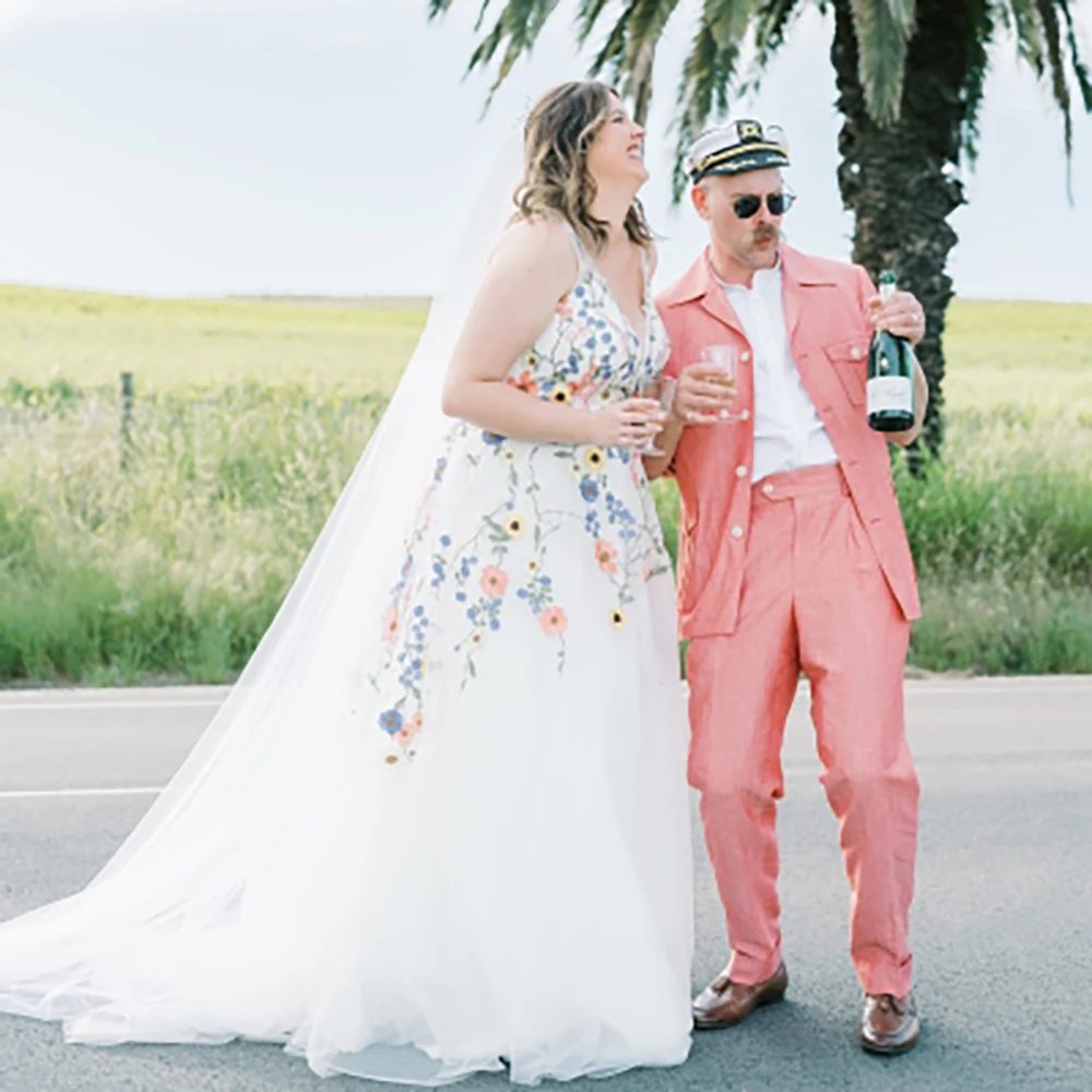 Vestido de novia de princesa bordado con flores silvestres, colorido, con cuello en V, personalizado, flores 3D, malla abombada, Hada, sueño, vestido de novia sin espalda