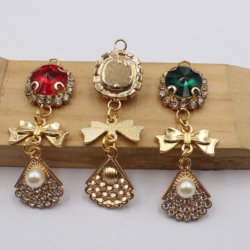New 4-piece/batch Gold Round Satellite Pendant Glass Material DIY Necklace Earrings Shoe Chain Retro Baroque Style Elegant Fashi