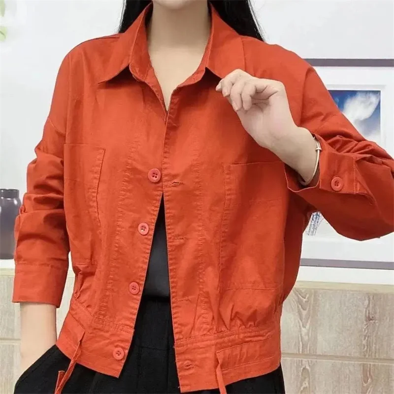 

This year's popular short jackets for spring and autumn 2024 women's clothing are washed cotton, fashionable button cardigans, a