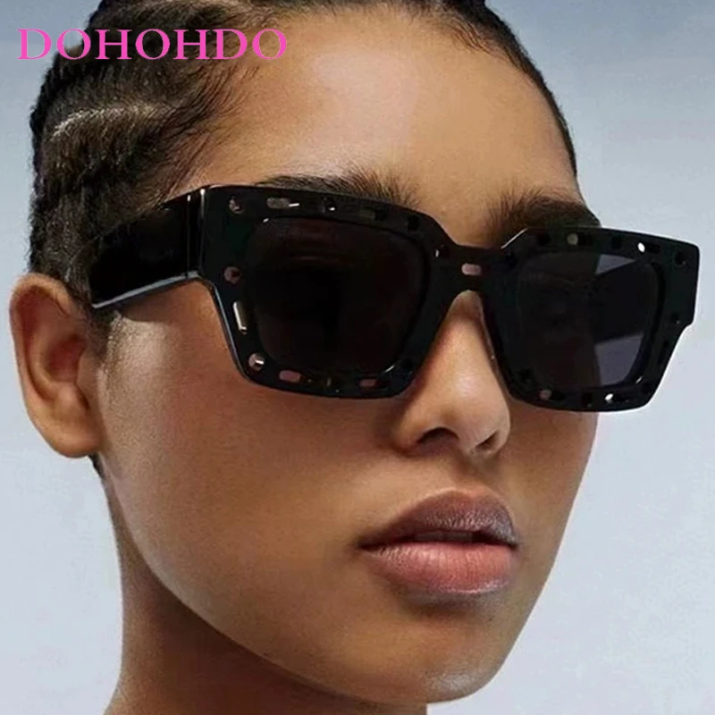 

Fashion Personality Hip Hop Punk Sun Glasses Men Bar Party Eyewear Retro Small Frame Trendy Square Hollow Sunglasses Women UV400