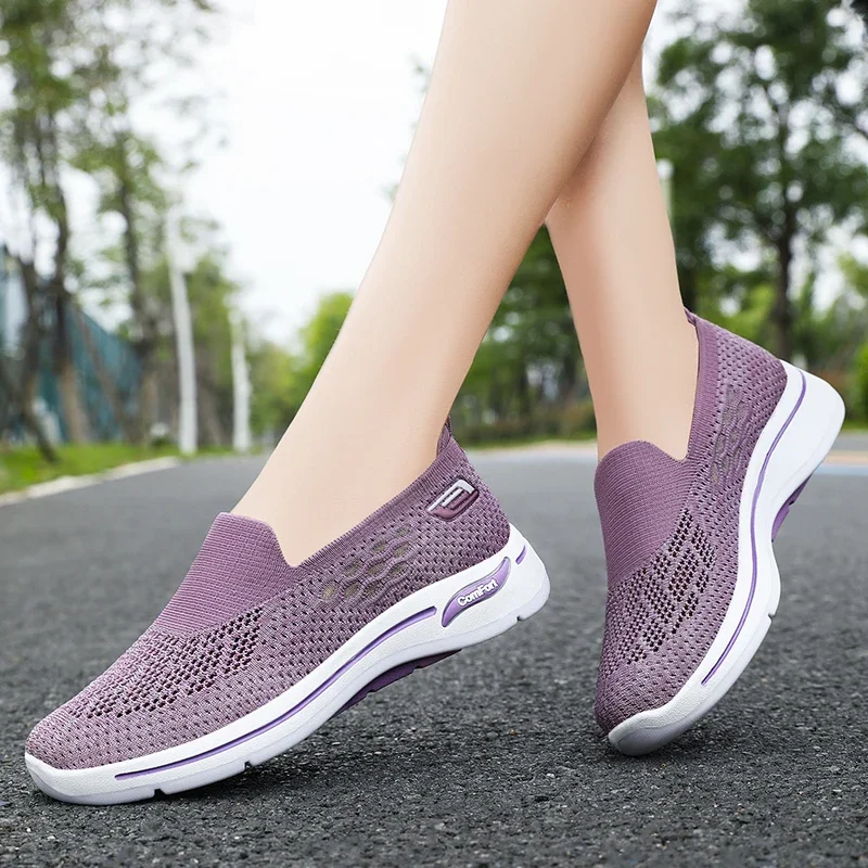 Women Sneakers Mesh Breathable Outdoor Soft Sole Flats Ladies 2024 New Slip on Loafers Comfort Mother Shoes Zapatos De Mujer