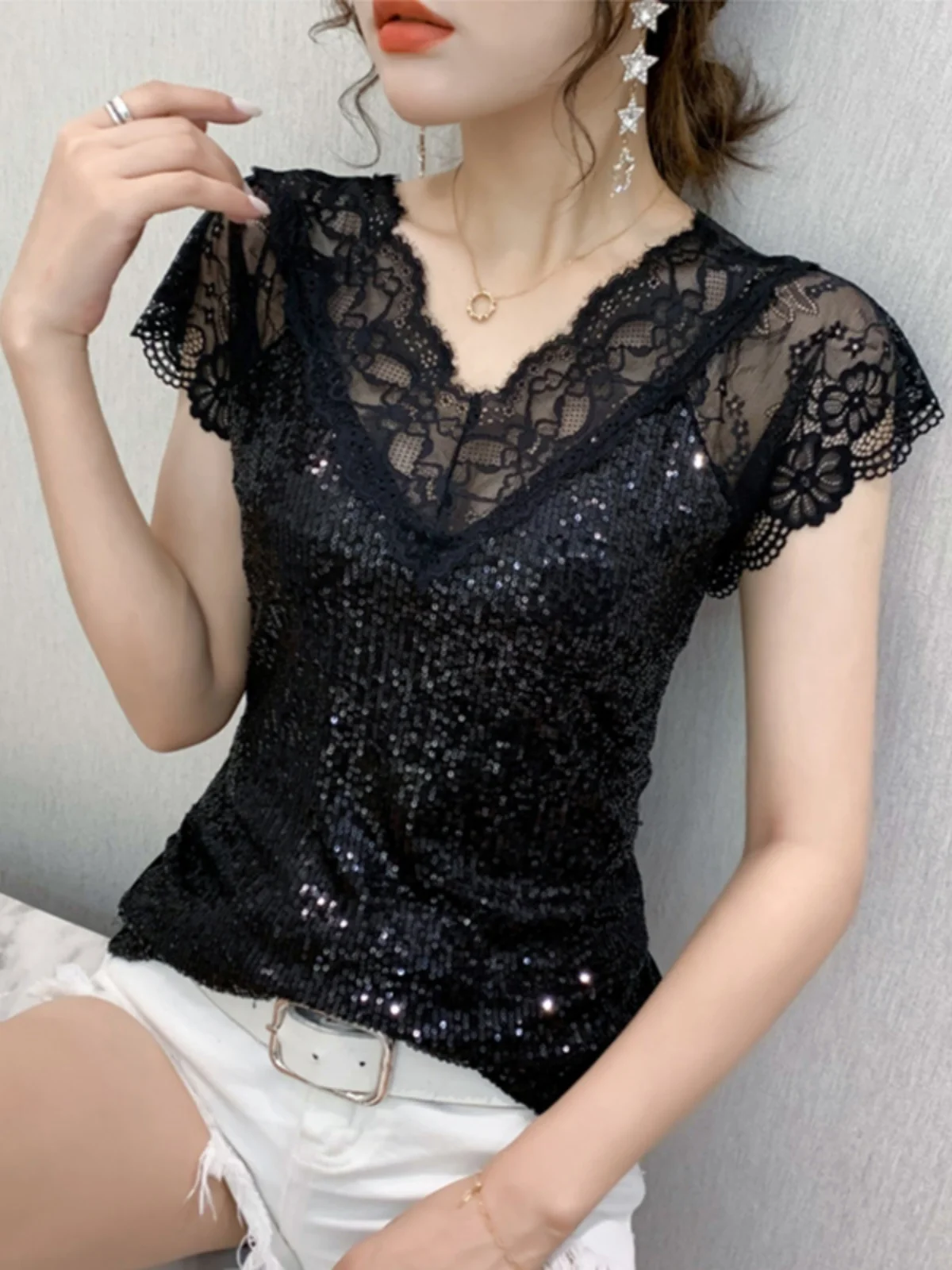 Cseta fena sexy com decote em v, malha brilhante, manga curta, slim fit, versátil, estilo coreano, moda coreana