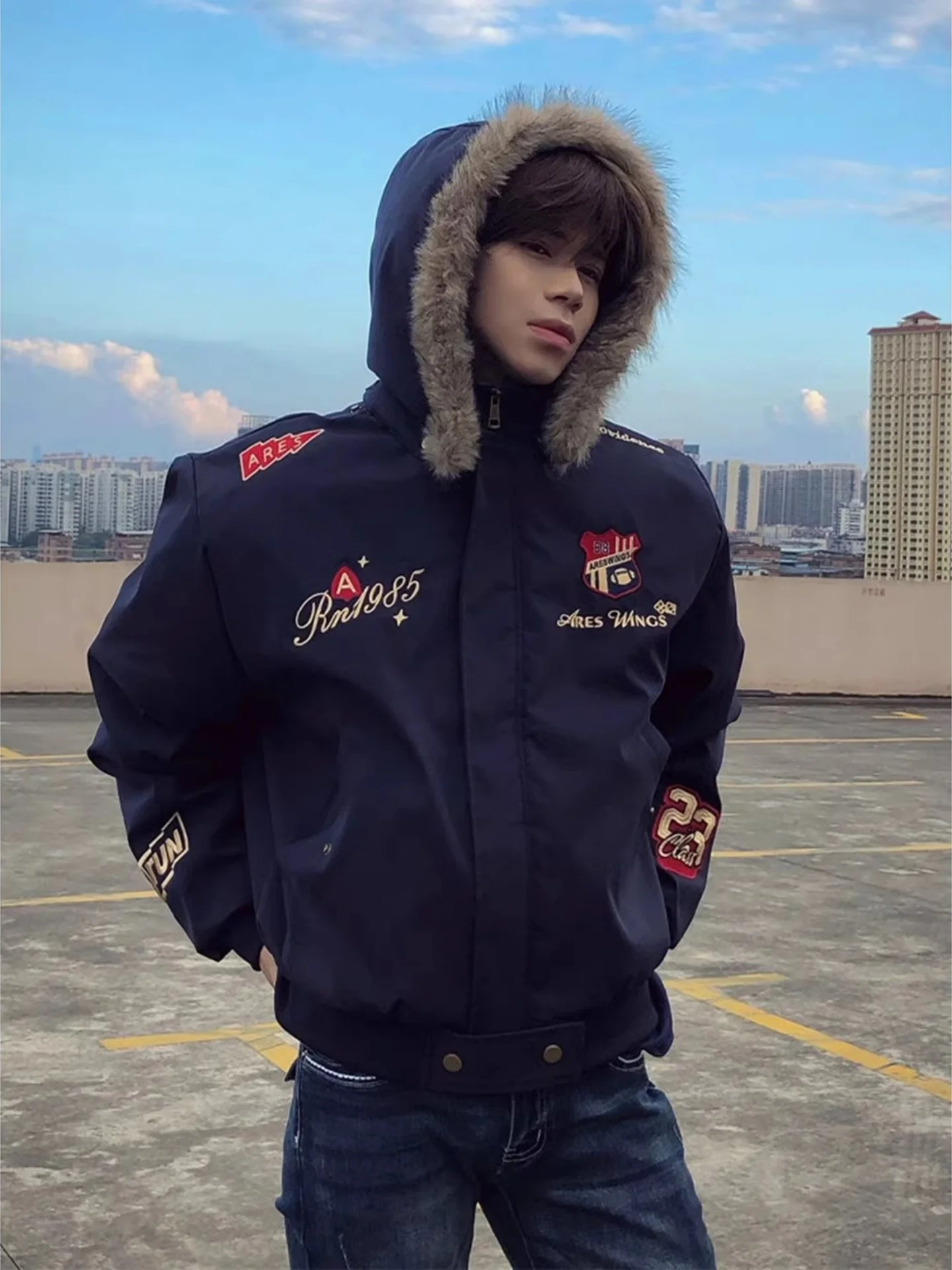 

Retro American Embroidered Patch Cotton Jaet for Men Winter Thiened Large Fur Collar Flight Jaet Cleanfit Hooded Cotton...