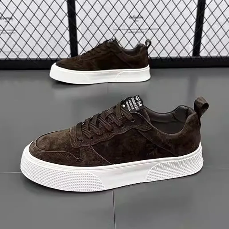 Lightweight Casual Sports Men\'s Shoes 2023 New Autumn Winter Suede Trend Versatile Soft Sole Comfortable Board Shoes for Men