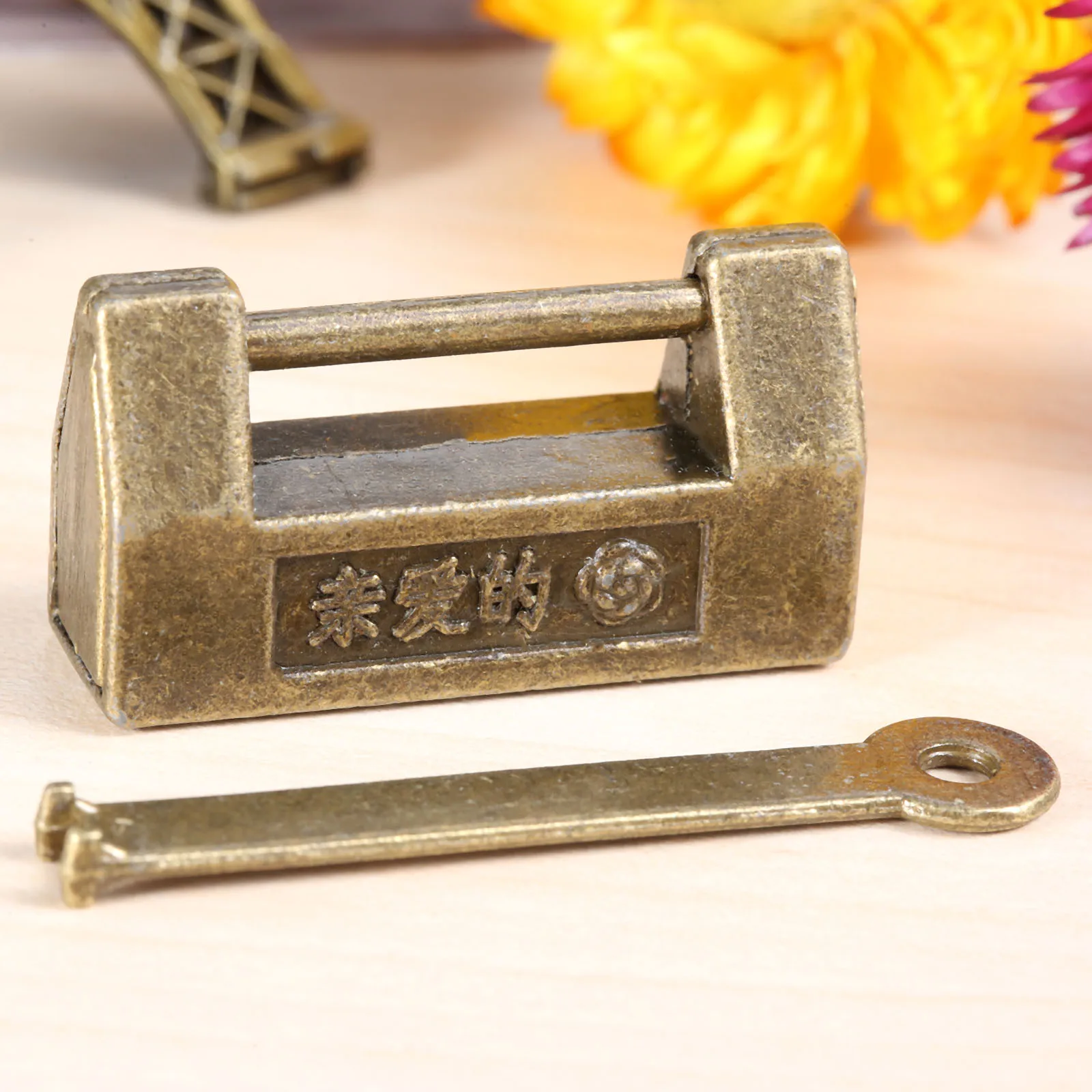 DRELD 33x18mm Vintage Antique Chinese Old Lock Retro Padlock Jewelry Wood Box Padlock Lock for Suitcase Drawer Cabinet with Key