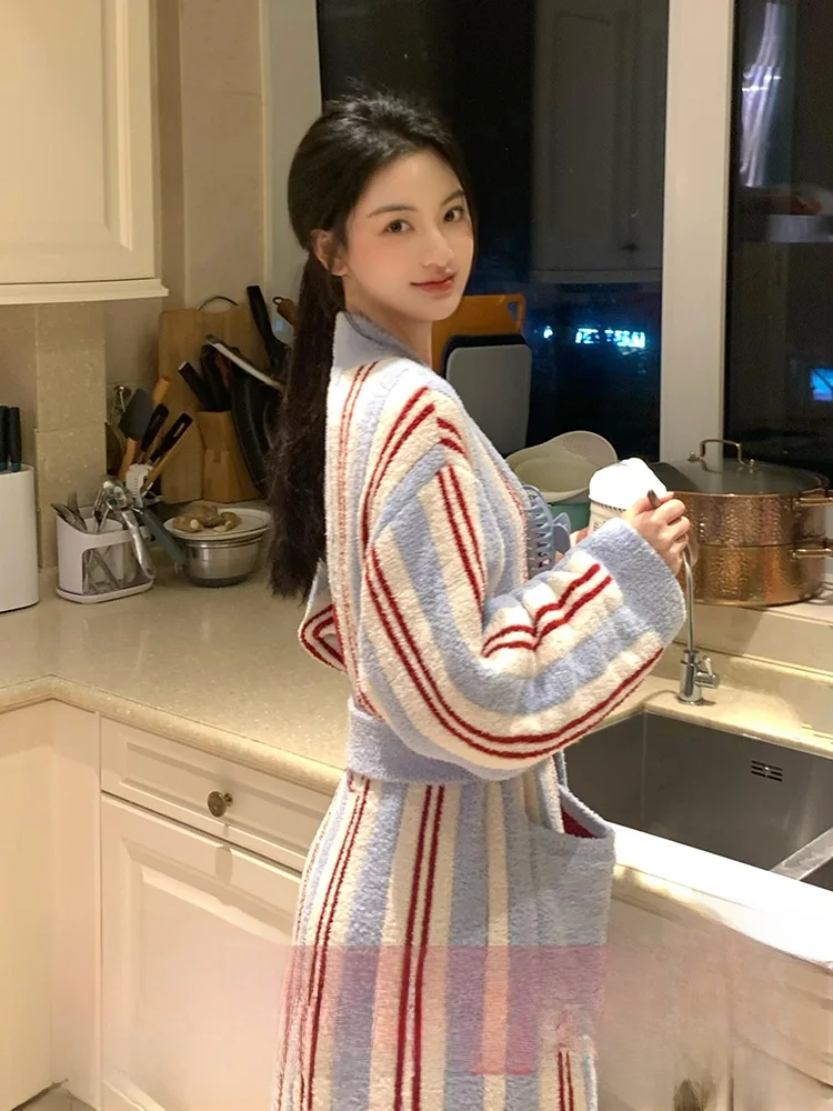 

Contrast Color Stripe Knitted f-Fce Women's Spwear Thi Warm Home Clothes Robe Batobe Winter Long Sle