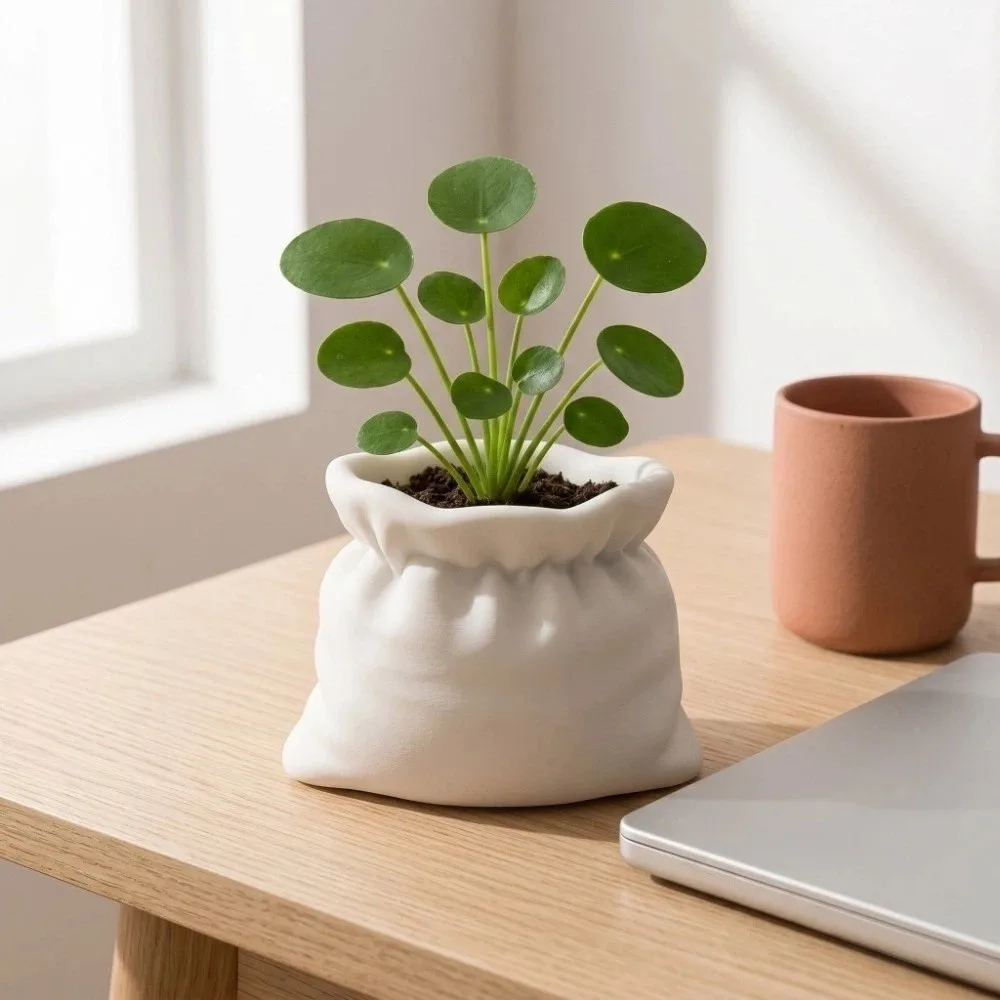 Modern Decorative 3D Printed Planter Vase Multifunctional Pouch Shape Flower Pot White Minimalist