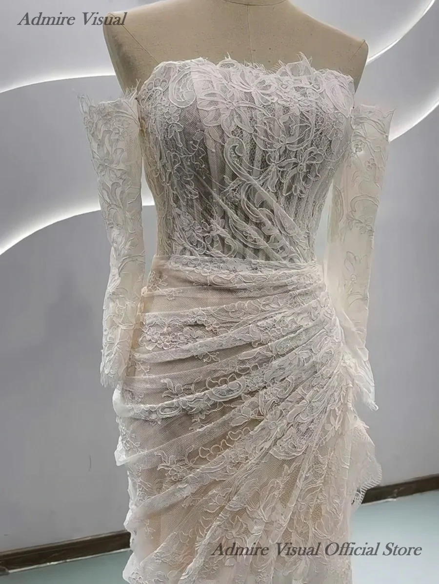 Admire robe de mariée visuelle sirène dentelle col bateau manches longues hors de l'épaule avec robes de mariée personnalisées fendues