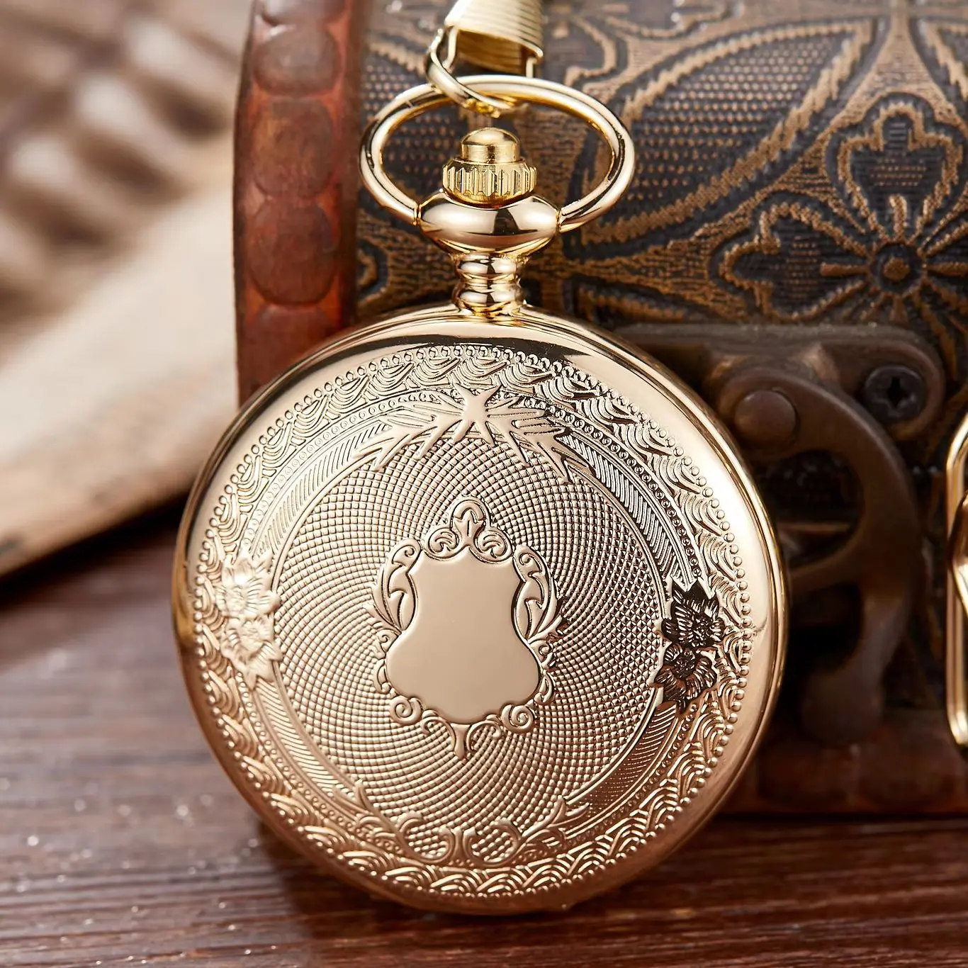 Vintage Shield Cover Mechanical Hand Winding Pocket Watch Roman Numerals Dial Fob Chain Pendant Clock Timepiece Gift Men