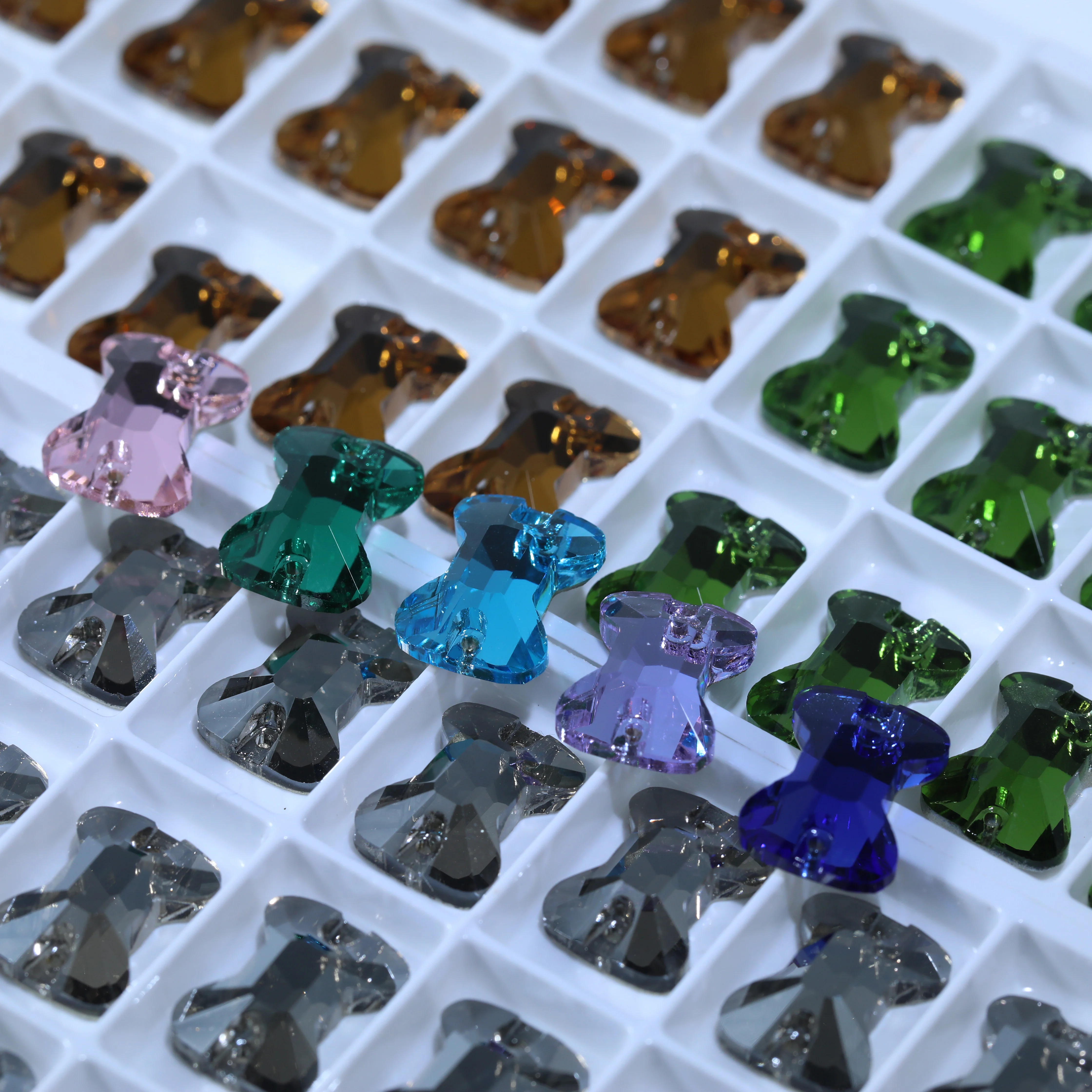 Aufnähbare Kristalle, Edle K9-Glas-Strasssteine in Verschiedenen Farben für Hochzeitskleider, Kleidung, Schuhe, Kostüme, DIY-Kleidungsverzierungen – Detail 2
