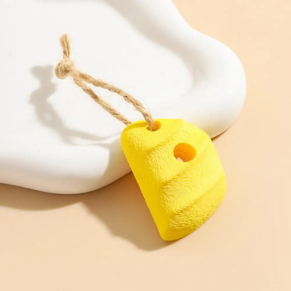 Adventure Keychain Mini Rock Climbing Keychain Pendant Outdoor Enthusiasts Backpack Charm Sporty Hanging Ornament for Adventure