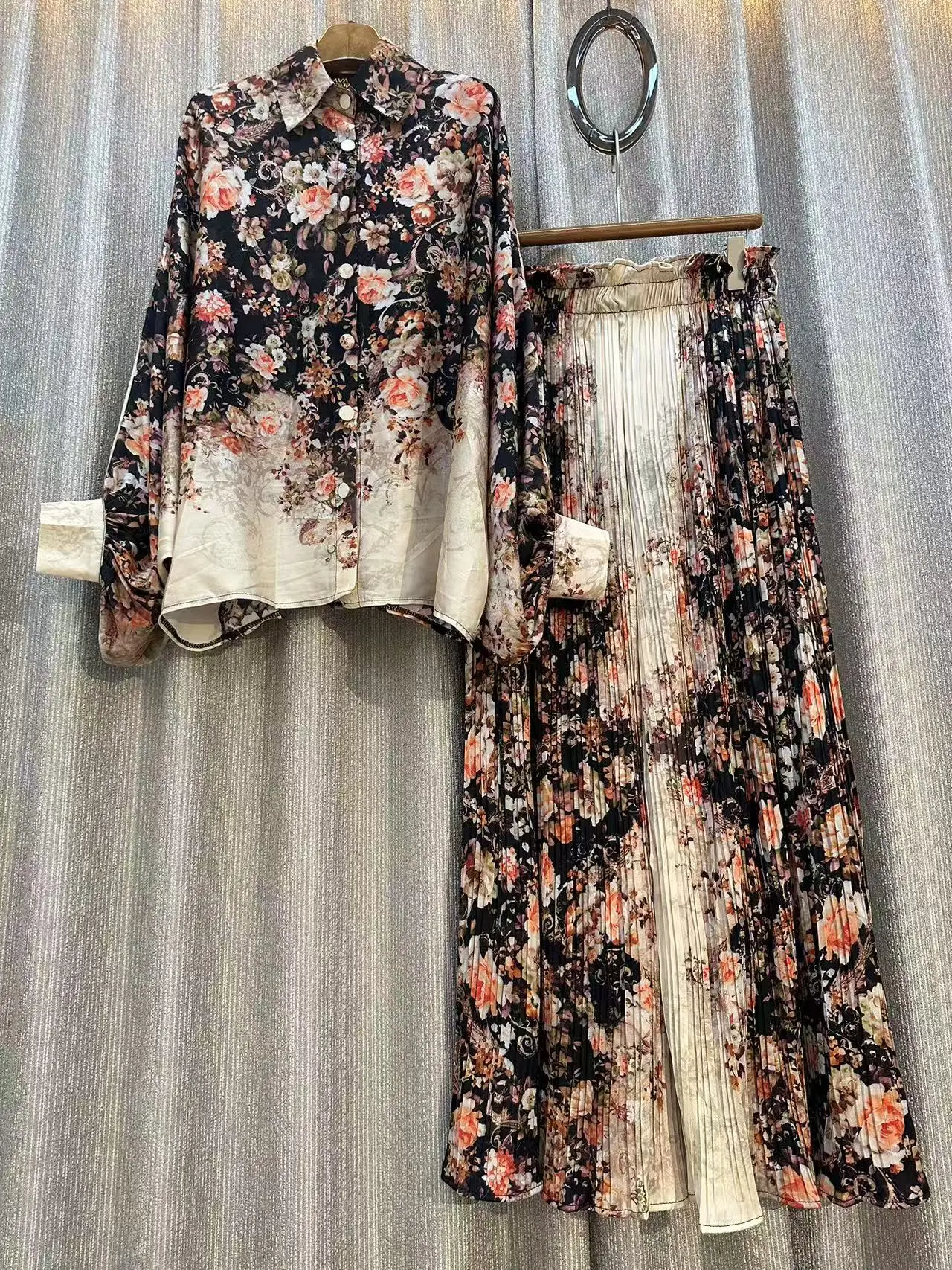 Nieuwe mode elegante 2-delige pak dames ontwerp gevoel vleermuismouwen tops + losse geplooide wijde broek vrouwelijke kleding