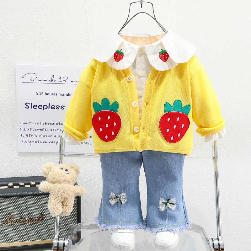 2023 Autumn Baby Girls Coats Shirt Tassel Bow Jeans 3 Pcs Children Clothing Sets Kids Tracksuits Cute Strawberry Infant Clothes