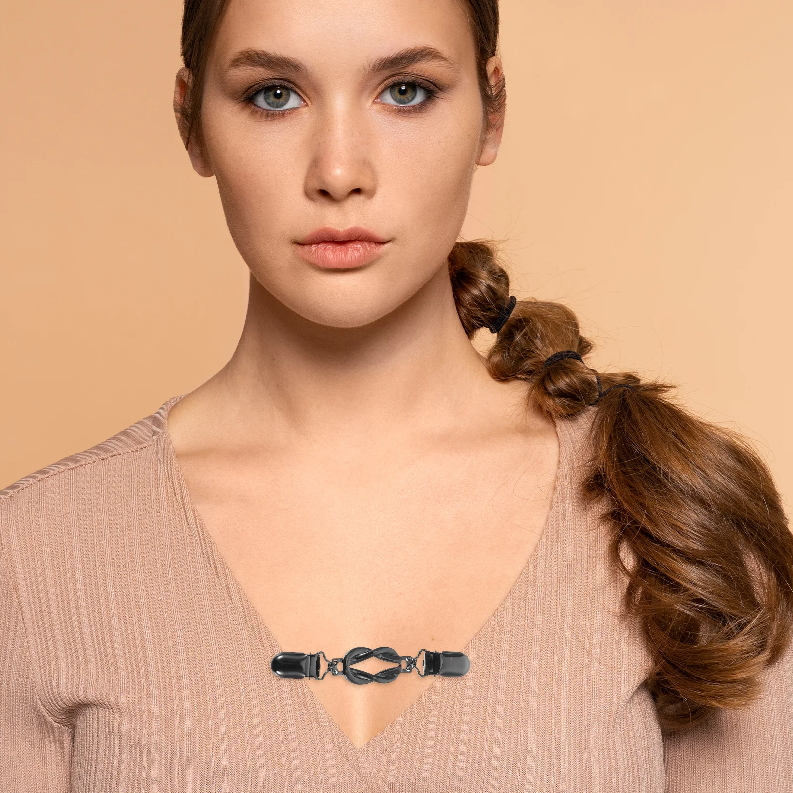 

2 Pcs Shawl Clamp Neckline Sweater Clip Pins for Women Dress Clips Clothing Cardigan Clasp Cinch Vintage Women's