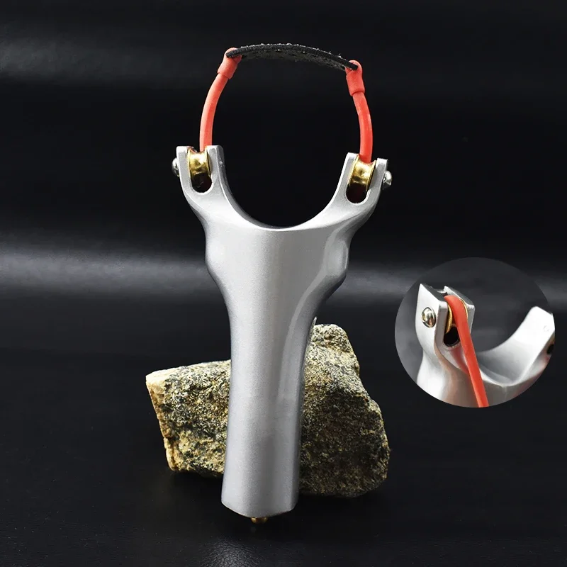 New Silver Metal Pulley Slingshot Alloy Hunting Shooting Sling High Elastic Rubber Band Fast Shooting Aiming Slingshot