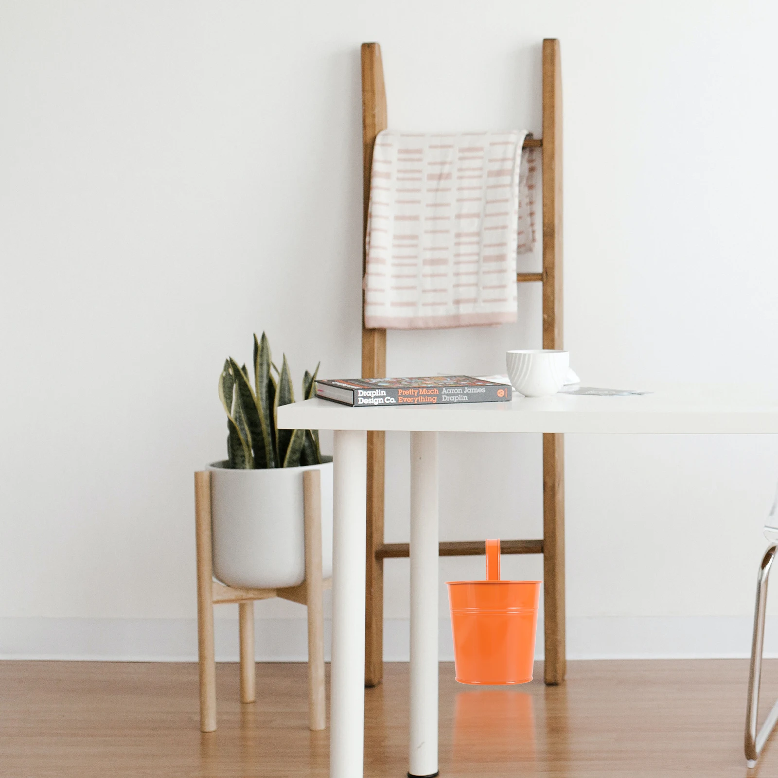 

3Pcs Hanging Iron Bucket Durable Flower Pot Creative Wall Mounted Garden Planter Balcony Flower Holder for Outdoor Indoor