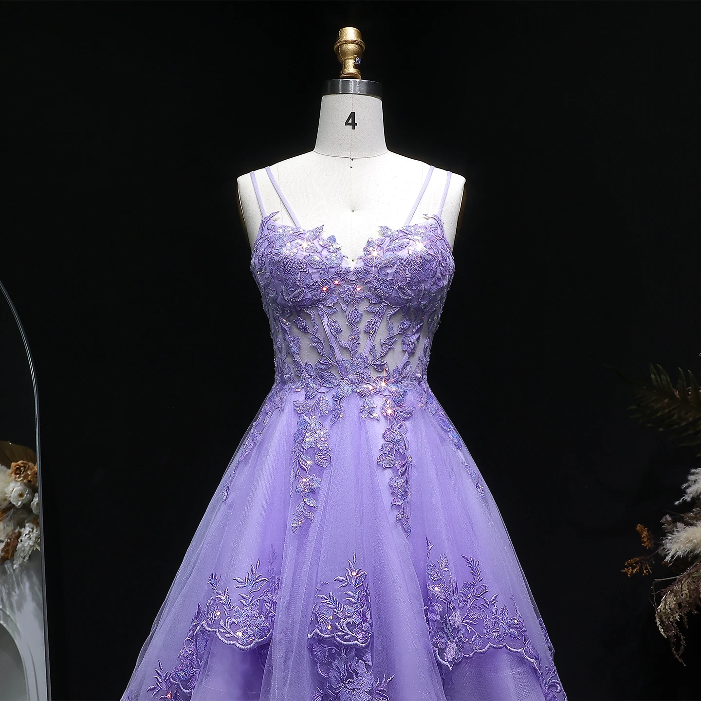 Sharon Said Fliederfarbenes Doppel-Spaghettiträger-Homecoming-Kleid mit Blumenperlen, A-Linie, Tüll, Dubai Cocktail-Abschlussball-Partykleid RM128 Maßanfertigung – Detail 5