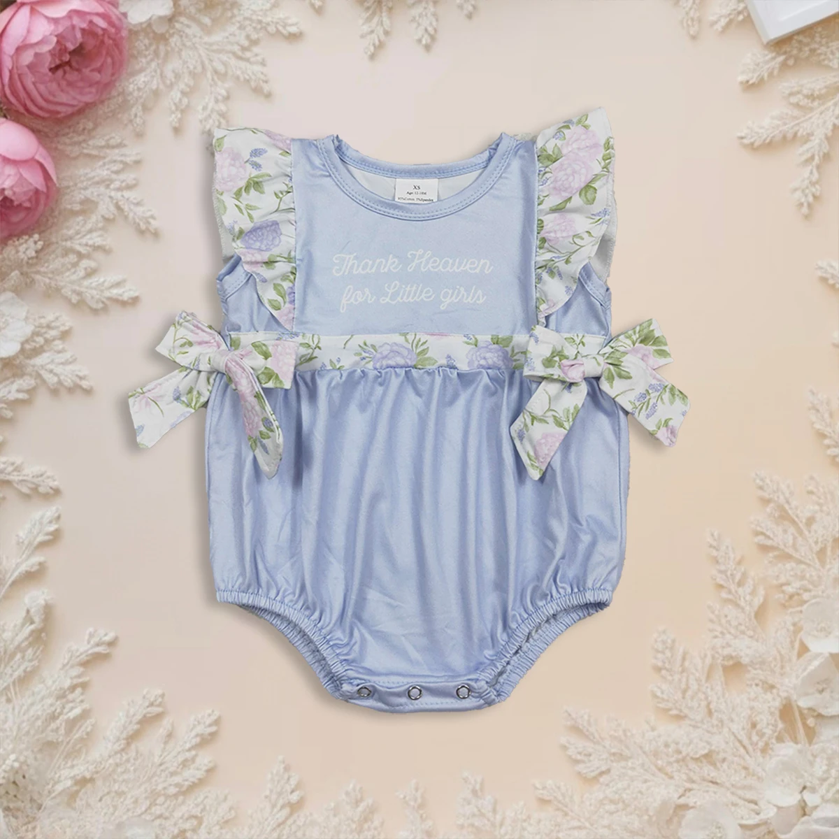 

Новый комбинезон для новорожденных девочек без рукавов с цветочным принтом и бантиками, самый милый детский комбинезон, оптовая продажа детской одежды для малышей