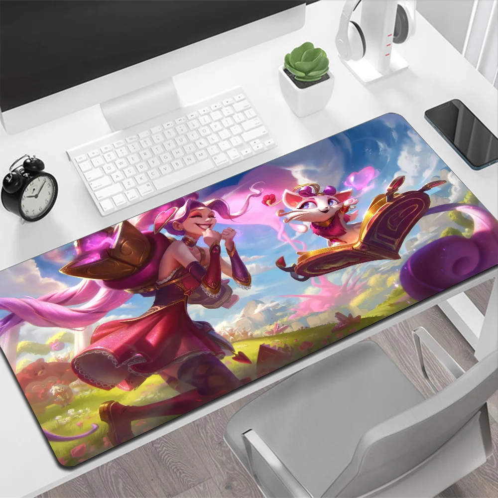 League of Legends Yuumi Large Mouse Pad Gaming Mouse Pad PC Gamer Computer Mouse Mat Big Mousepad XXL Carpet Keyboard Desk Mat