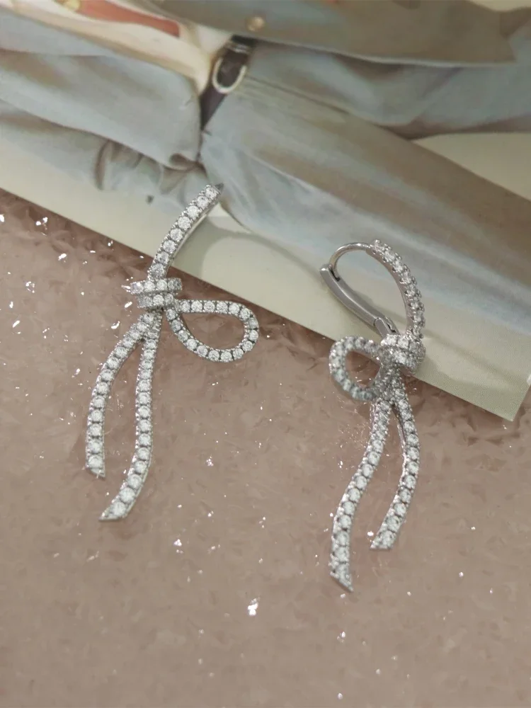 مشبك أذن على شكل فيونكة ماسية كاملة، نوع متكامل بدون مشبك أذن مثقوب، أقراط فاخرة خفيفة بمزاج