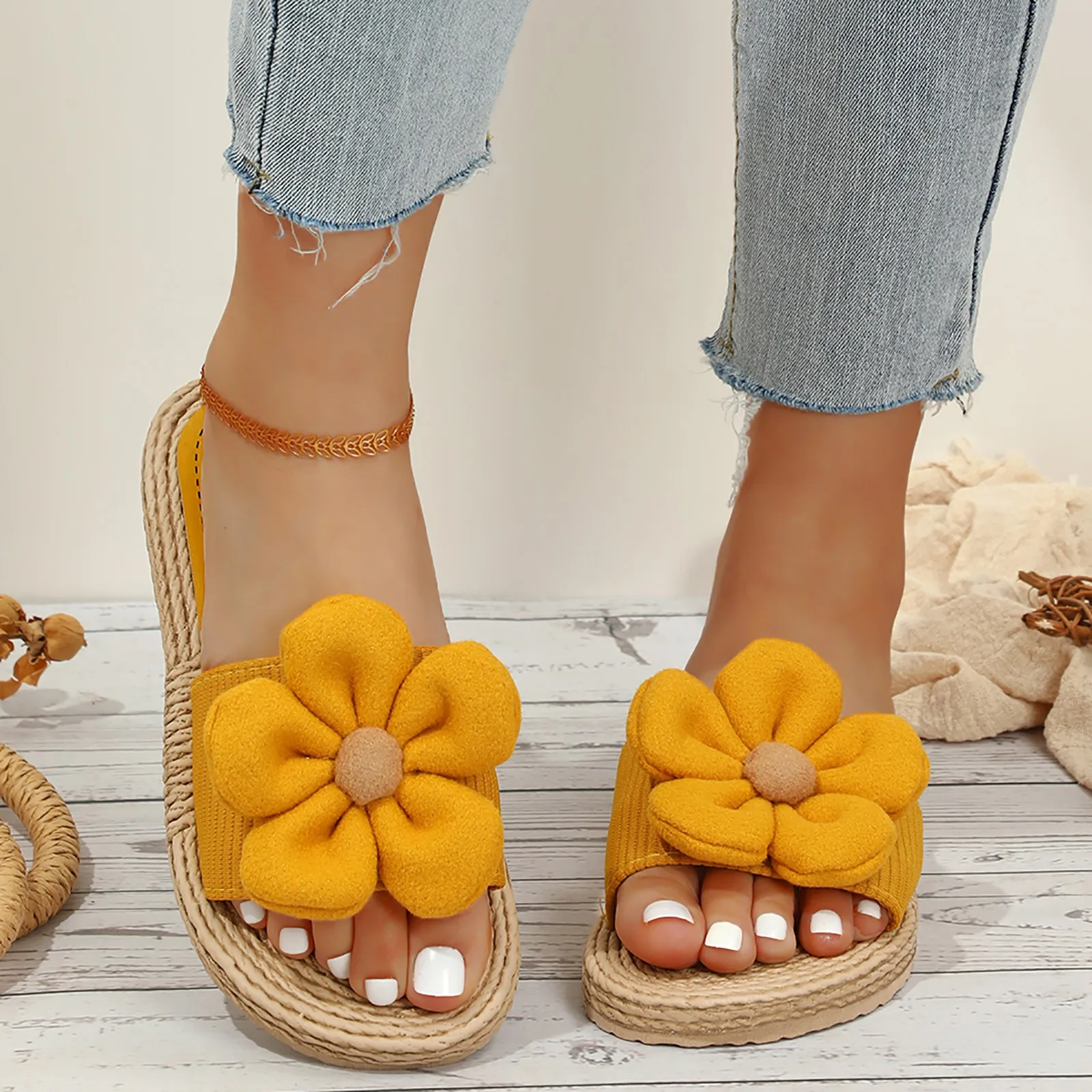 Women Slippers Artificial Straw Sole Shoes Lady Summer Indoor Flat with Flip Flops Stitching Floral Women Slippers Sandalias