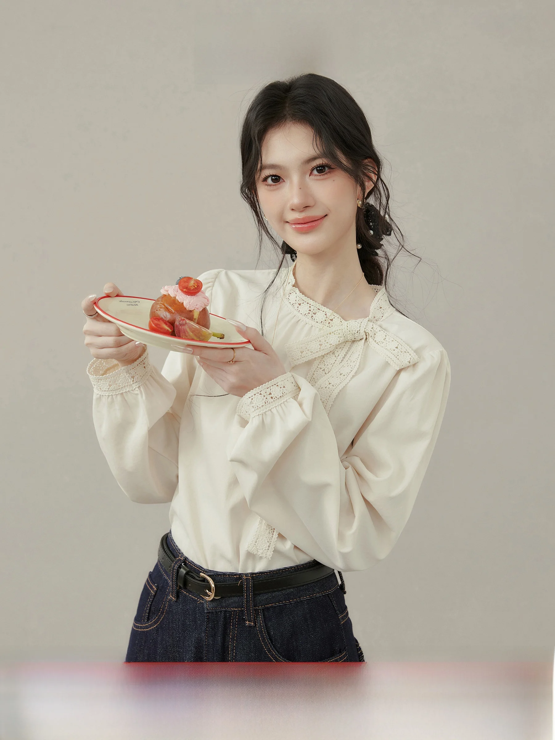 

Женская осенняя блузка больших размеров с бантом, абрикосового цвета, приталенная, повседневная, от Wang Wenqin