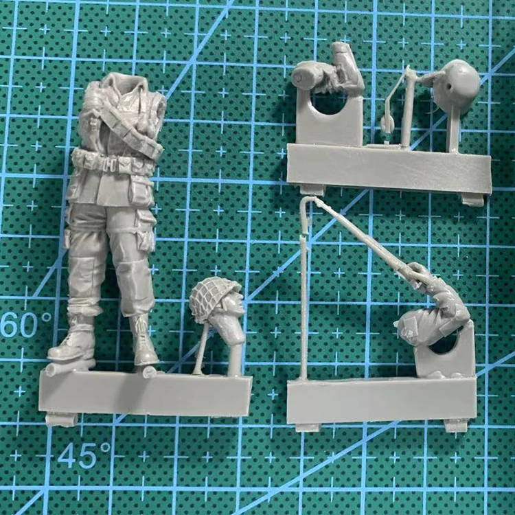 1/35 Resin Model figure GK Soldier, WW2 US Paratrooper, military theme, Unassembled and unpainted kit